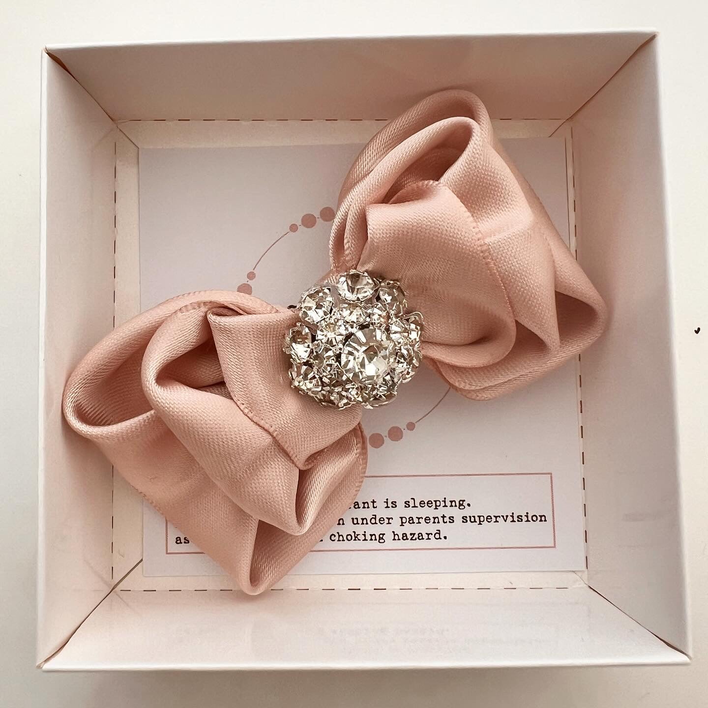 Leyla Hair Bow Child by petalsINK