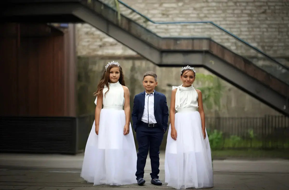 Elegant Event Attire for Children: Tips for Dressing and Entertaining Kids at Ceremonies Schoolsoutdesignerkidswear