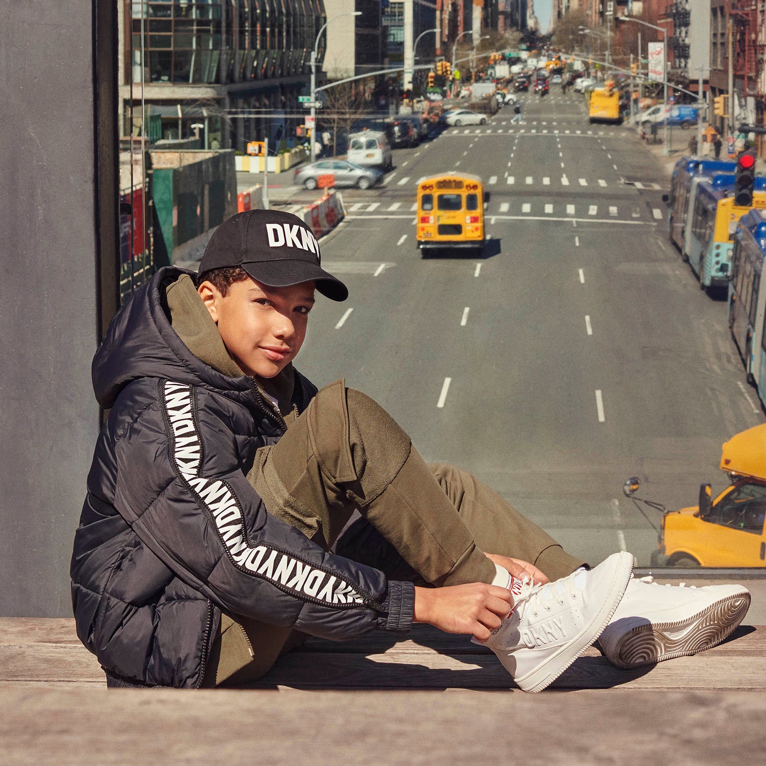 Interchangeable High-Top Trainers DKNY